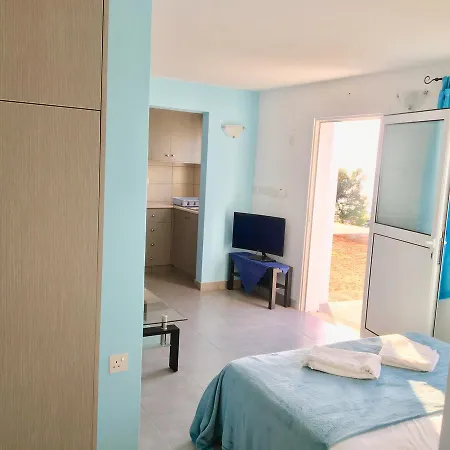 A.a Michael * Pachyammos